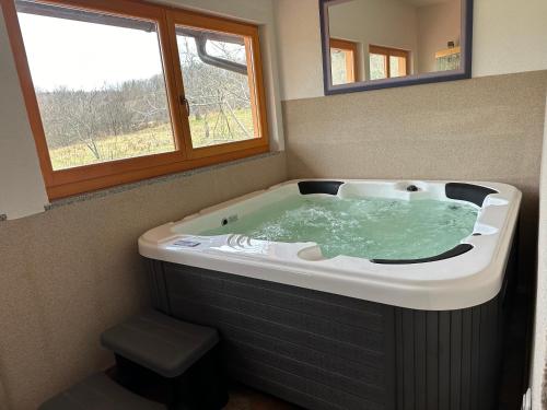 Billede fra billedgalleriet på Gorski kotar , Kuća za odmor Kratohvil i Lukovdol