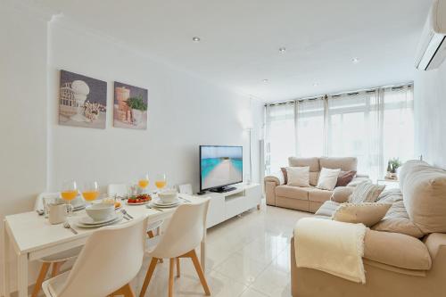 Alice's home delight