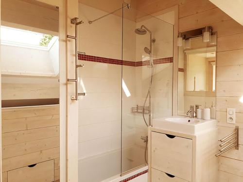 Duplex skis aux pieds centre village - 6 couchages - 2 salles de bain photo 3