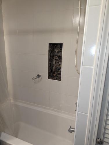 Ένα μπάνιο στο Spacious Pawtuckaway Getaway