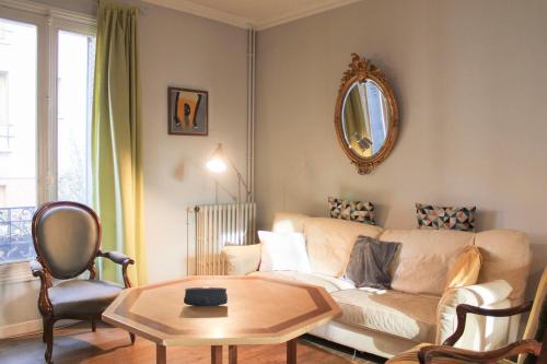 Pretty town house with garden – Photos 2