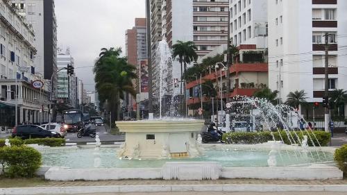 Apartamento ao lado do Gonzaga 100 mts Praia