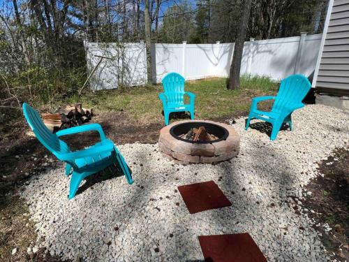 Gallery image of Cozy Home w/Deck & Fire Pit! in Greensboro