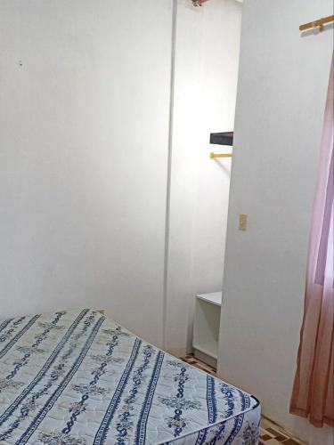 Postel nebo postele na pokoji v ubytování Suit Salinas/ semiamueblado