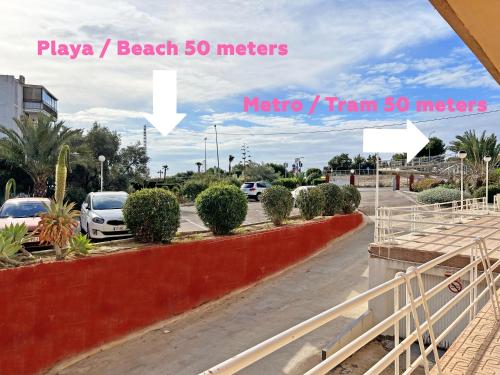A 100 metros de la playa. Parking Gratuito Privado