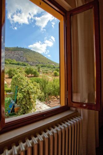 Nespecifikovaný výhled na hory nebo výhled na hory při pohledu z bed and breakfast