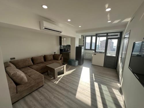 Homely Apartments 2
