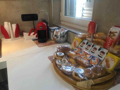Φαγητό σε αυτό το διαμέρισμα ή κάπου εκεί κοντά