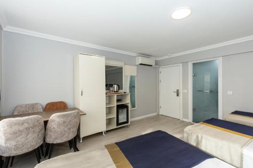 Dapur atau dapur kecil di Sirkeci Grand Family Hotel & SPA