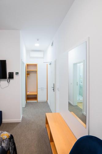 Hotel Urbanにあるテレビまたはエンターテインメントセンター