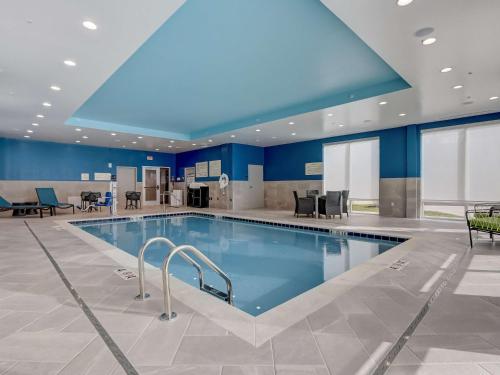 Hampton Inn & Suites Cincinnati Midtown Rookwood Image