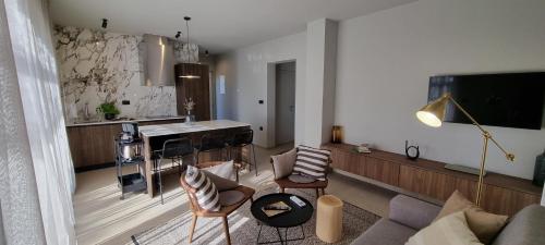 Holiday house with jacuzzi in Rovinj 2306