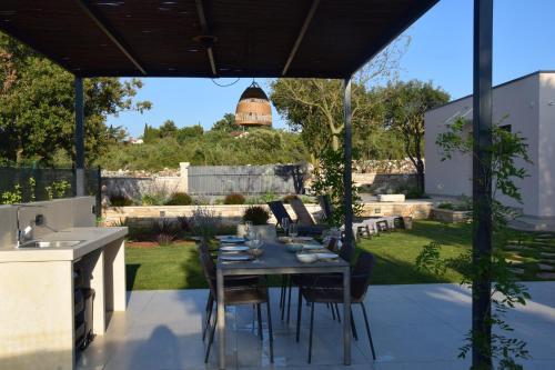 House Vestar with jacuzzi 2306 – Photos 2