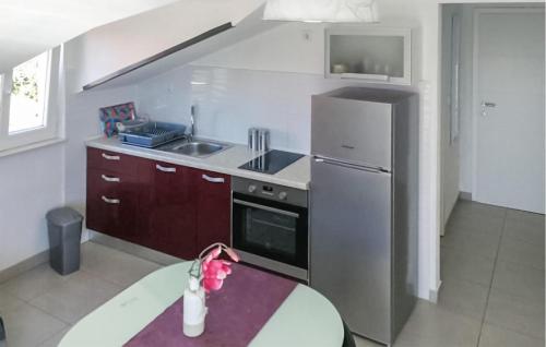 1 Bedroom Amazing Apartment In Sibenik