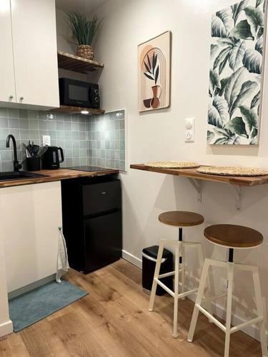 Photo de la galerie de l'établissement Charmant Studio - Hypercentre, à La Rochelle