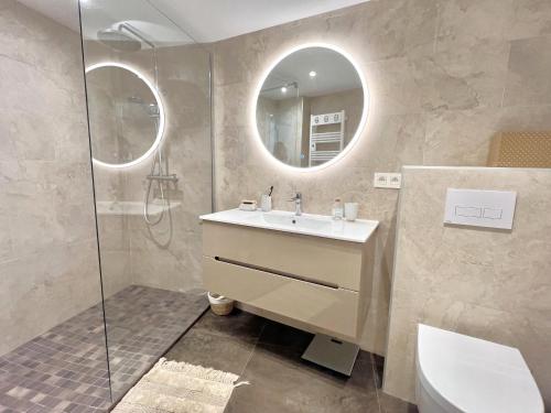 Ένα μπάνιο στο Shelly luxury sea view by Welcome to Cannes