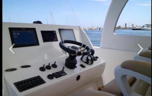 a control board on a boat in the water at Botes ctg in Cartagena de Indias