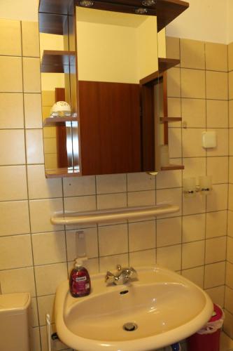Ένα μπάνιο στο Essen City quiet flat with terrace and garden