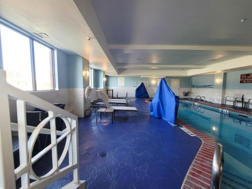 Πισίνα στο ή κοντά στο Holiday Inn Express Enid-Highway 412 by IHG