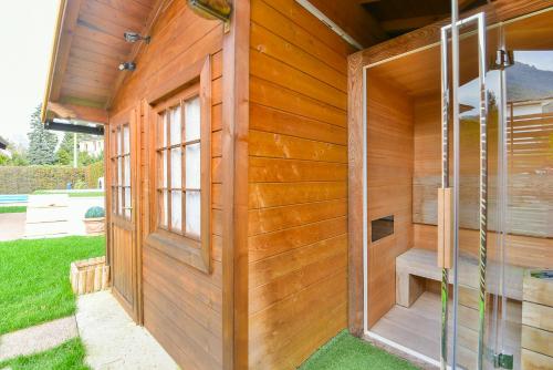 Gallery image of Bellagio holiday home private swimming pool in Valbrona