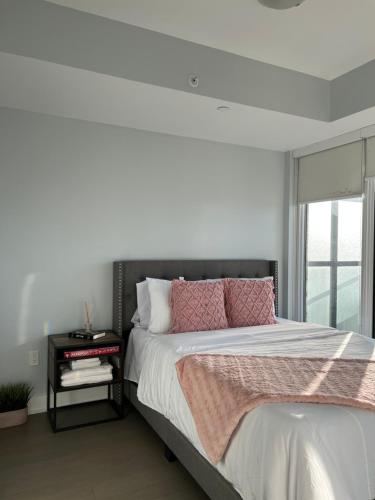 Luxury Lakefront Condo – Photos 3