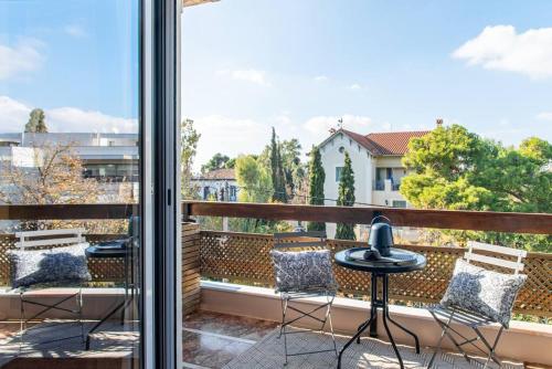 Central Kifissia BLέ Malomar Homing