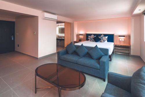 Lyz Business Hotel Piuraにあるシーティングエリア