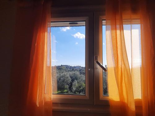 Suburbs Georgia's loft in country side 15' from the Airport