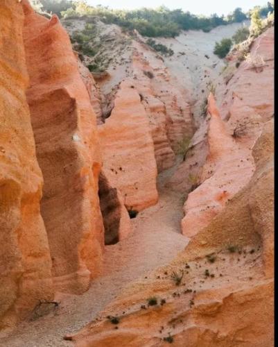 a view of a canyon in the desert at B&B I Giardini in Pieve Torina