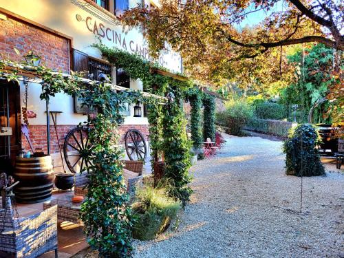 Jardín al aire libre en B&B Relais Cascina al Campaccio