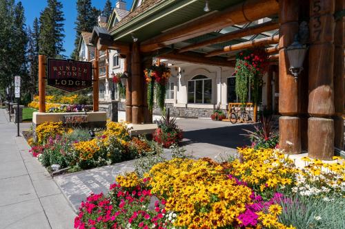 Κήπος έξω από το The Rundlestone Lodge