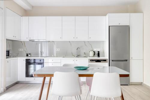 Olivia -Deluxe apartment in Athens