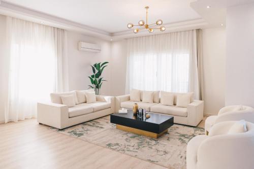 The Seven Six near Waterway 5A Mall by Elegant Hospitality