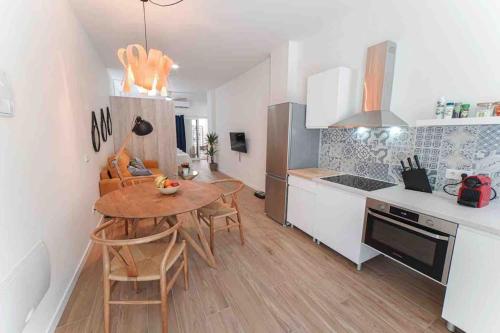 Studio chic avec terrasse, lumineux et calme 1