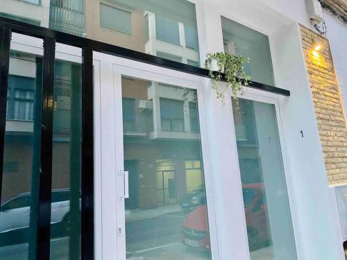 Studio chic avec terrasse, lumineux et calme 2