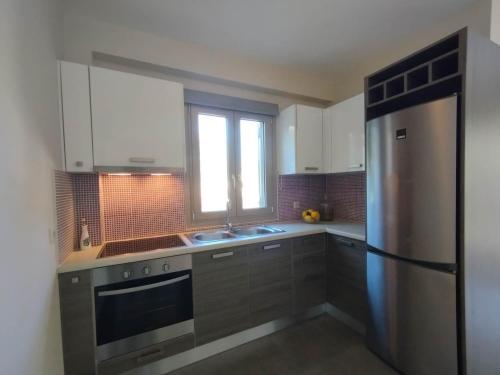 Angelos Apartment 1 karavomylos