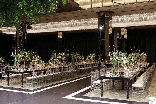 Radisson Collection Hotel, Vadistanbulにあるレストランまたは飲食店