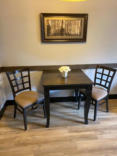 Gallery image of Sweet Condo Canmore GR：） in Canmore