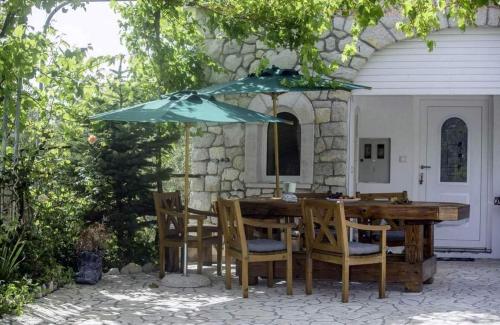 Apartments with parking spaces Banjol, Rab - 22226