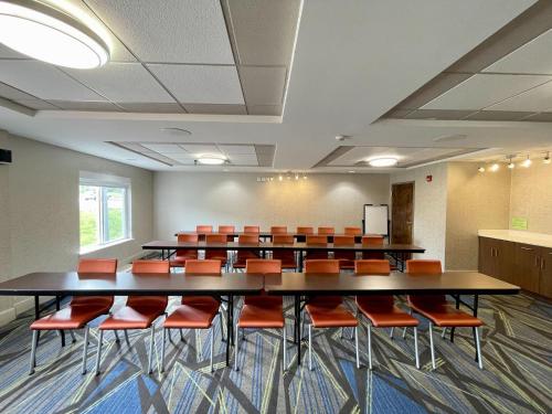 Konferenční prostory v ubytování Holiday Inn Express & Suites Chattanooga-Hixson by IHG