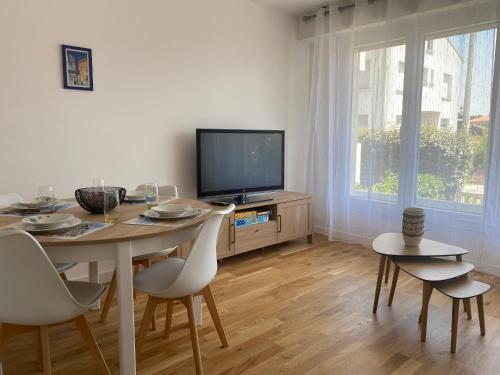Appartement Royan, 2 pièces, 4 personnes - FR-1-539-49