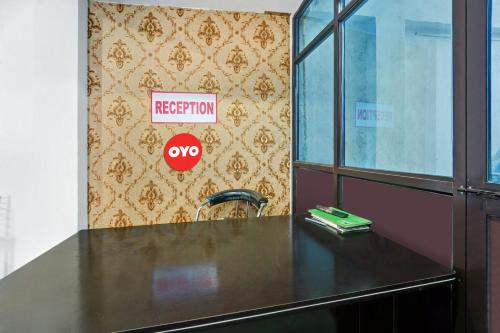 Lobbyen eller receptionen på OYO Flagship YUVRAJ Hotel