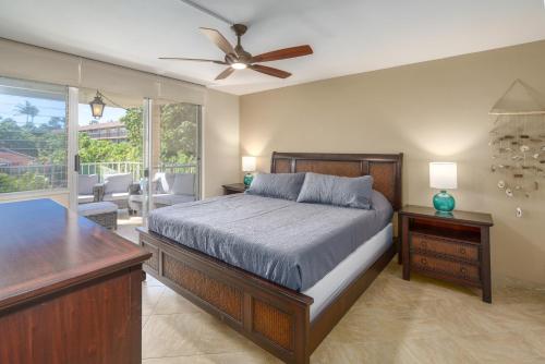 Llit o llits en una habitació de A-312 Haleakala Shores