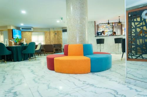 Un lugar para sentarse en Hotel Le Figaro