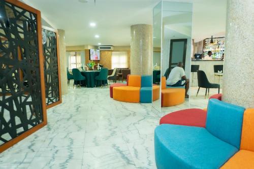 Un lugar para sentarse en Hotel Le Figaro