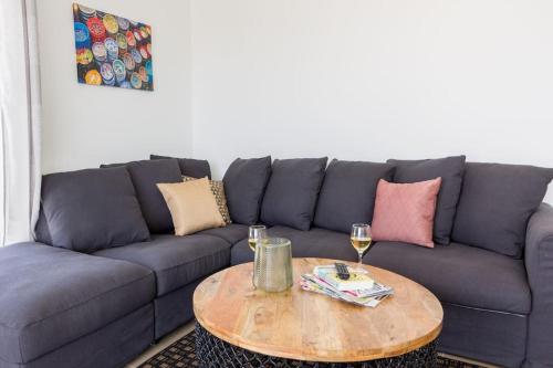 Istumisnurk majutusasutuses Goudhaen Luxury Private apartments Jan Thiel Beach