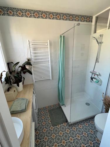Charmant deux pièces typiquement parisien