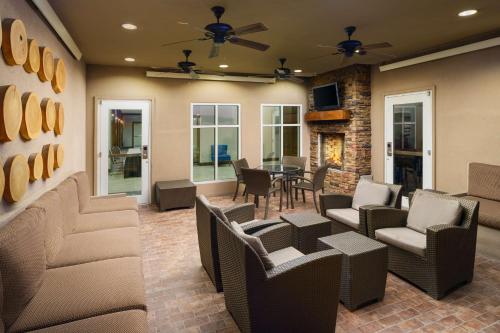 Zona de estar de Hilton Garden Inn El Paso Airport