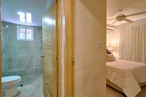 Ванная комната в Amazing Luxury Apartment near the city center with gym and much more amenities! In Santo Domingo Oeste