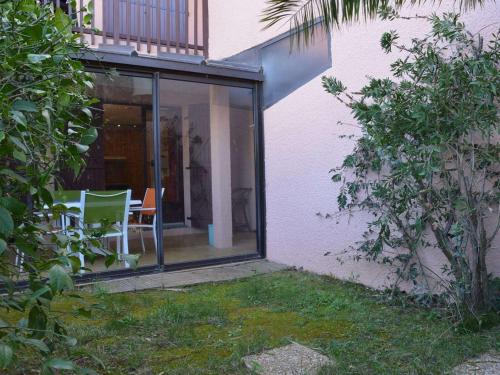 Appartement T2 avec piscine, jardinet et parking à 250m de la plage à Saint-Cyprien - FR-1-225D-22